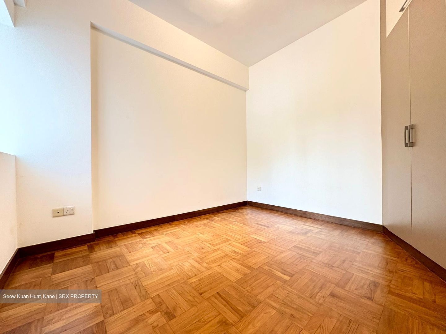 Hillington Green (D23), Condominium #504349611